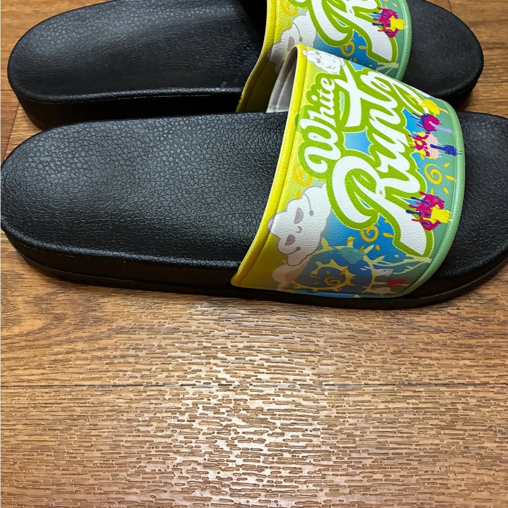 Men’s White Runtz Slide Sandals Size 38-39 NWOT